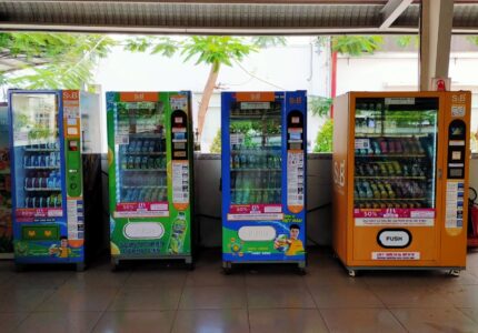 Chuyên sửa chữa máy bán hàng tự động.